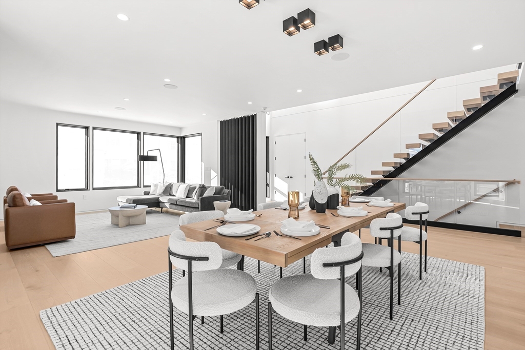 95 Deerfield Road Needham, MA 02492 - Photo 6 of 37