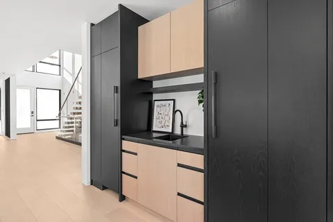 $3,399,000 | 95 Deerfield Road, Needham, MA 02492