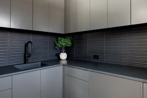 $3,399,000 | 95 Deerfield Road, Needham, MA 02492