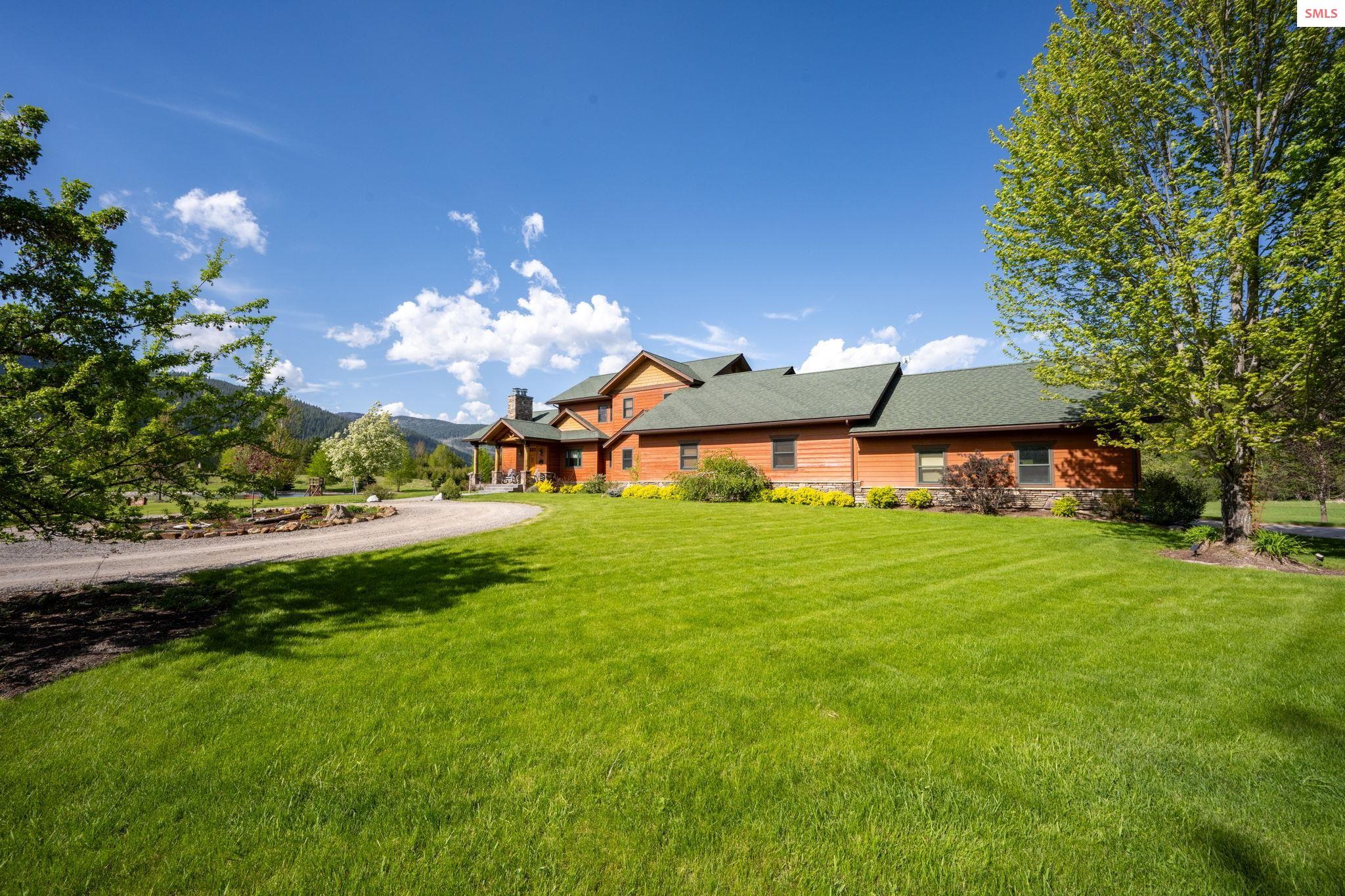 289 Gold Road Naples, ID 83847 - Photo 9 of 98 Gallery Image 9