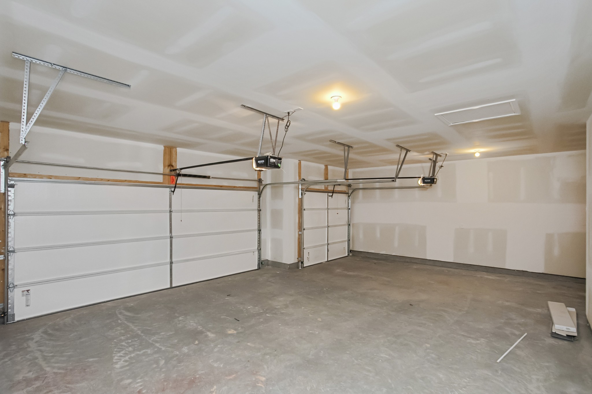 702 West Chestnut Street Dickson, TN 37055 - Photo 31 of 37 a view of a garage