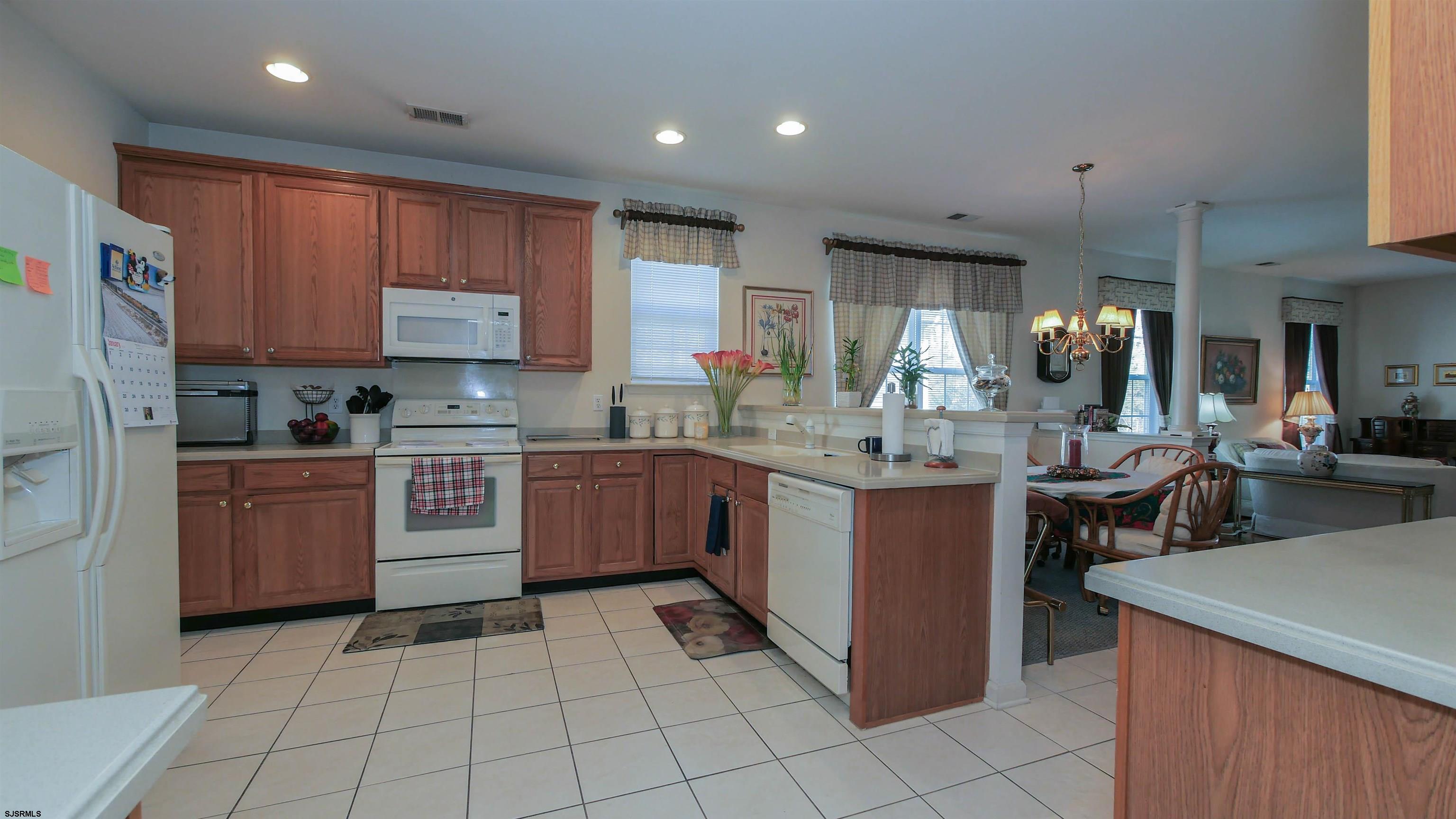 108 Warwick Road Smithville, NJ 08205 - Photo 9 of 39 Gallery Image 9