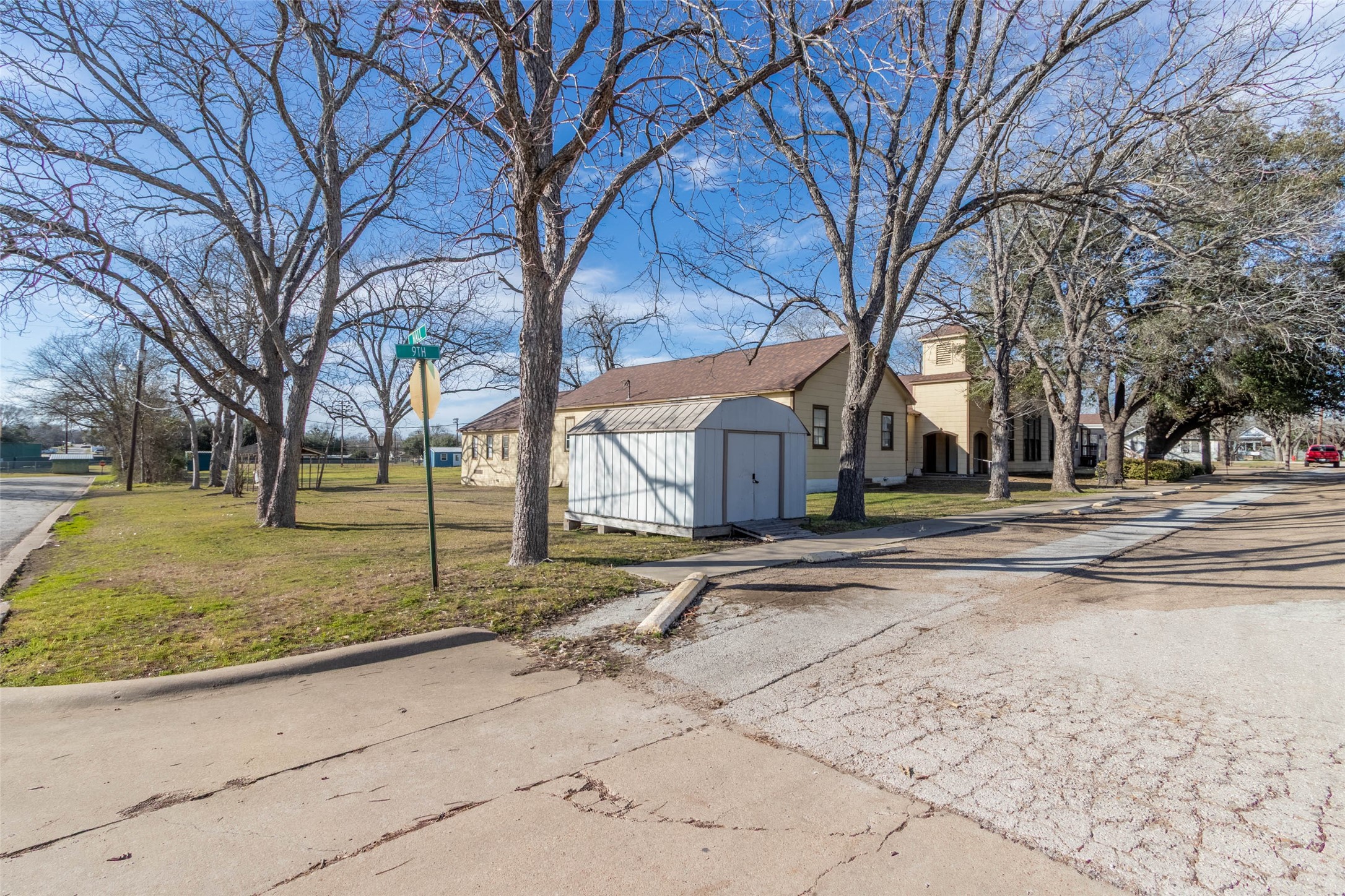 1502 West 9th Street Caldwell, TX 77836 - Photo 10 of 19