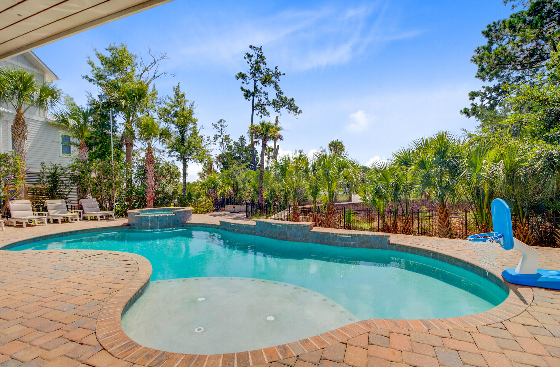 2196 Beckenham Drive Mount Pleasant, SC 29466 - Photo 83 of 106 2196 Beckenham