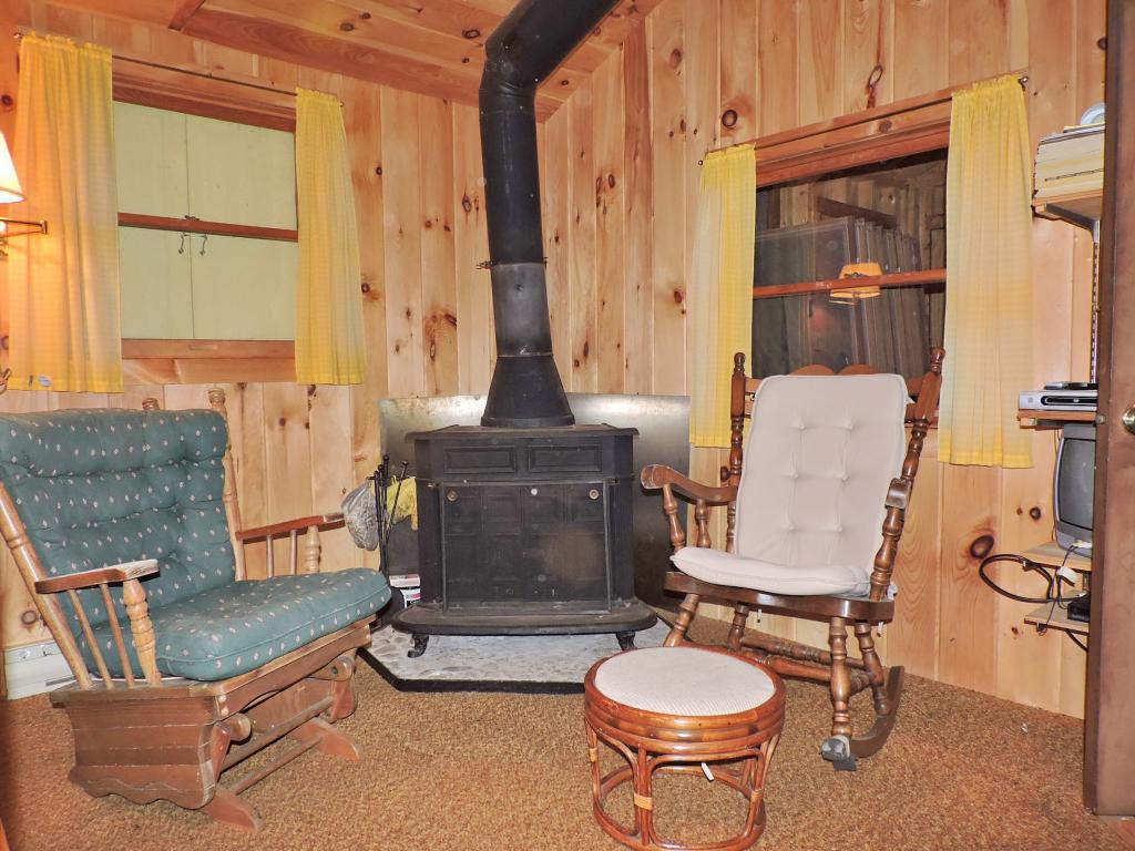 154 Branch Road Weare, NH 03281 - Photo 6 of 35