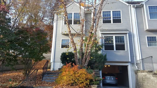 $4,100 | 4 Edgemoor Circle, Unit 4, Wellesley, MA 02482