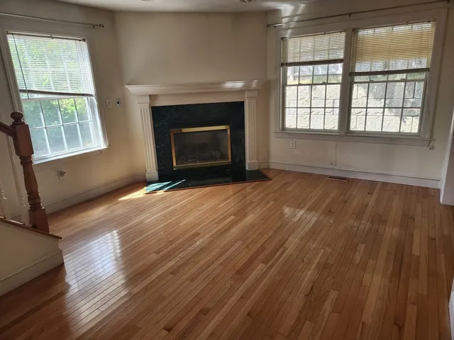 $4,100 | 4 Edgemoor Circle, Unit 4, Wellesley, MA 02482