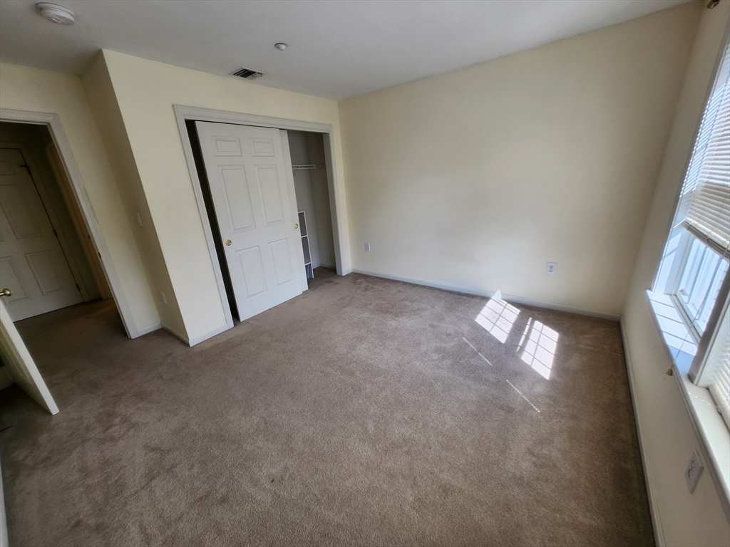 4 Edgemoor Circle, Unit 4 Wellesley, MA 02482 - Photo 17 of 21