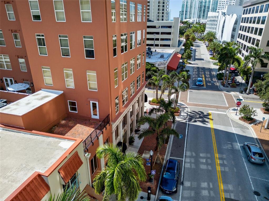 1330 Main Street, Unit 3 Sarasota, FL 34236 - Photo 33 of 73