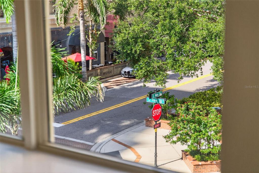 1330 Main Street, Unit 3 Sarasota, FL 34236 - Photo 36 of 73