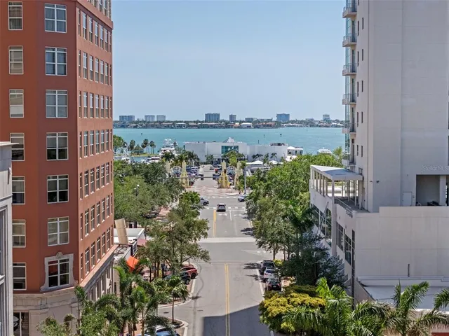 $4,295,000 | 1330 Main Street, Unit 3, Sarasota, FL 34236