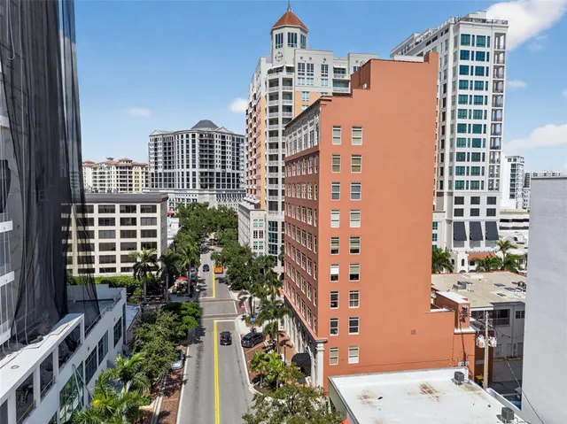 $4,295,000 | 1330 Main Street, Unit 3, Sarasota, FL 34236
