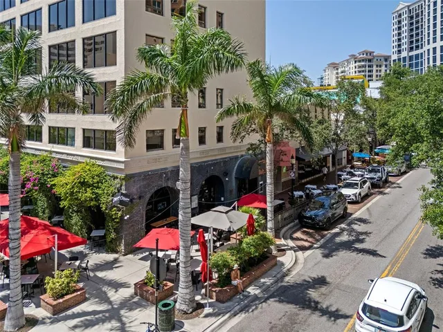 $4,295,000 | 1330 Main Street, Unit 3, Sarasota, FL 34236