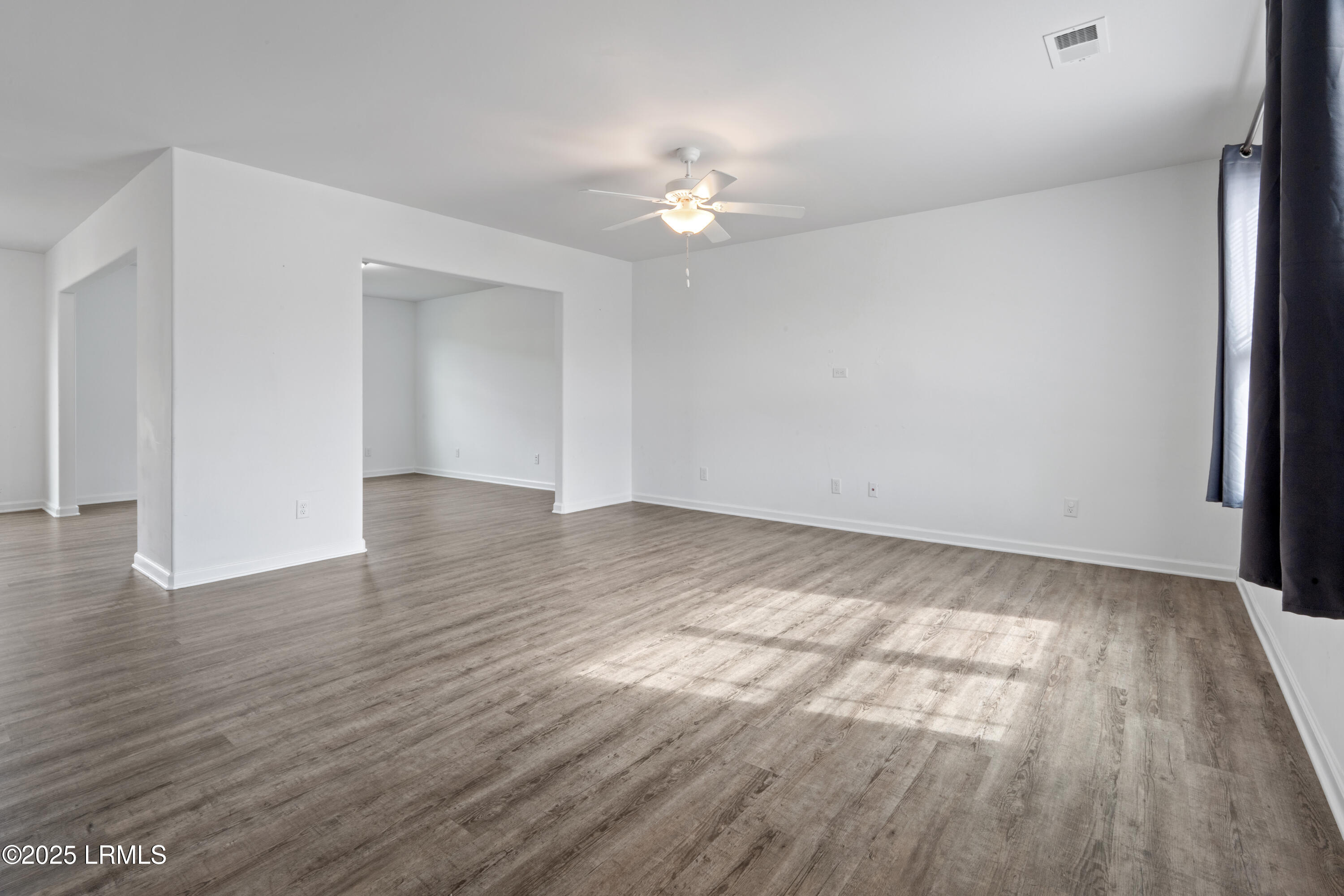 156 Red Pine Road Ridgeland, SC 29936 - Photo 6 of 37 011-LR1__Best-DSC00592