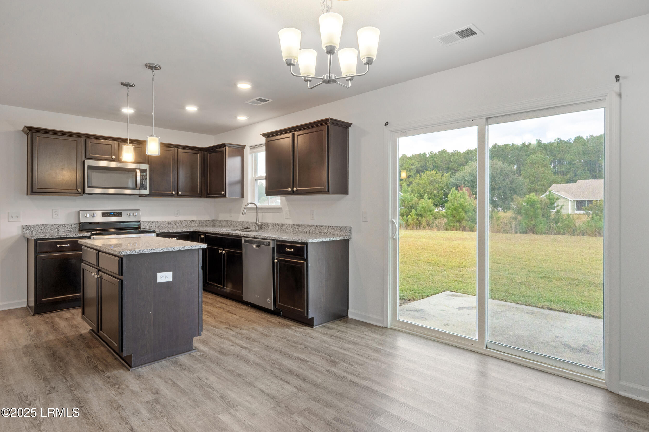 156 Red Pine Road Ridgeland, SC 29936 - Photo 9 of 37 020a-DN-K_DSC00539-1