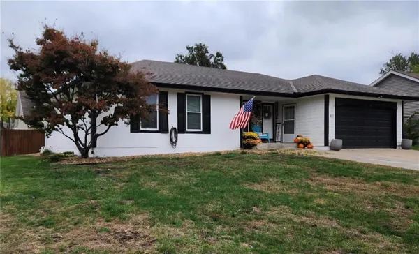$335,000 | 812 Appleblossom, Excelsior Springs, MO 64024