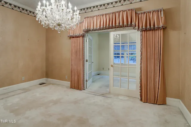 $287,000 | 2734 East Oakland Avenue, Unit D33, Johnson City, TN 37601