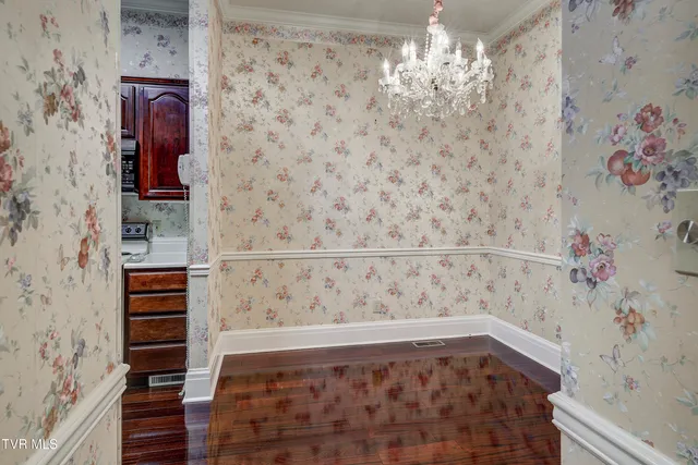 $287,000 | 2734 East Oakland Avenue, Unit D33, Johnson City, TN 37601