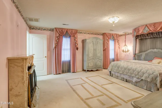 $287,000 | 2734 East Oakland Avenue, Unit D33, Johnson City, TN 37601