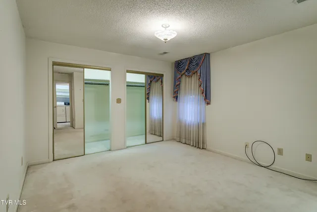 $287,000 | 2734 East Oakland Avenue, Unit D33, Johnson City, TN 37601