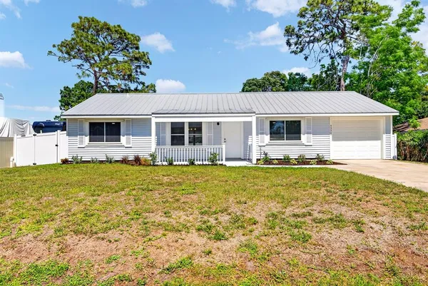 $2,900 | 5330 Barbarossa Avenue, Sarasota, FL 34235