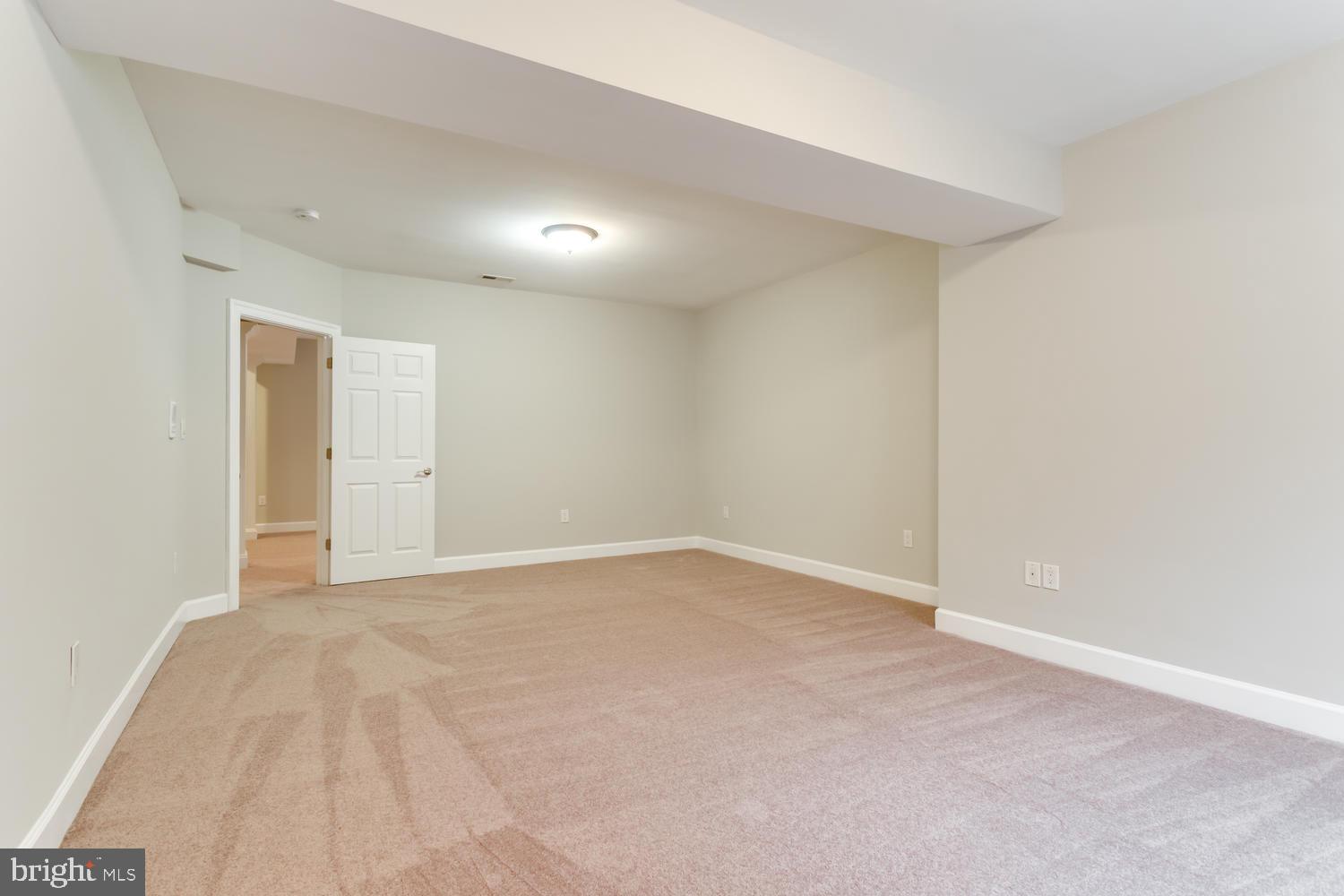 8012 Bainbridge Road Alexandria, VA 22308 - Photo 33 of 45 Bedroom #5 - grey carpet