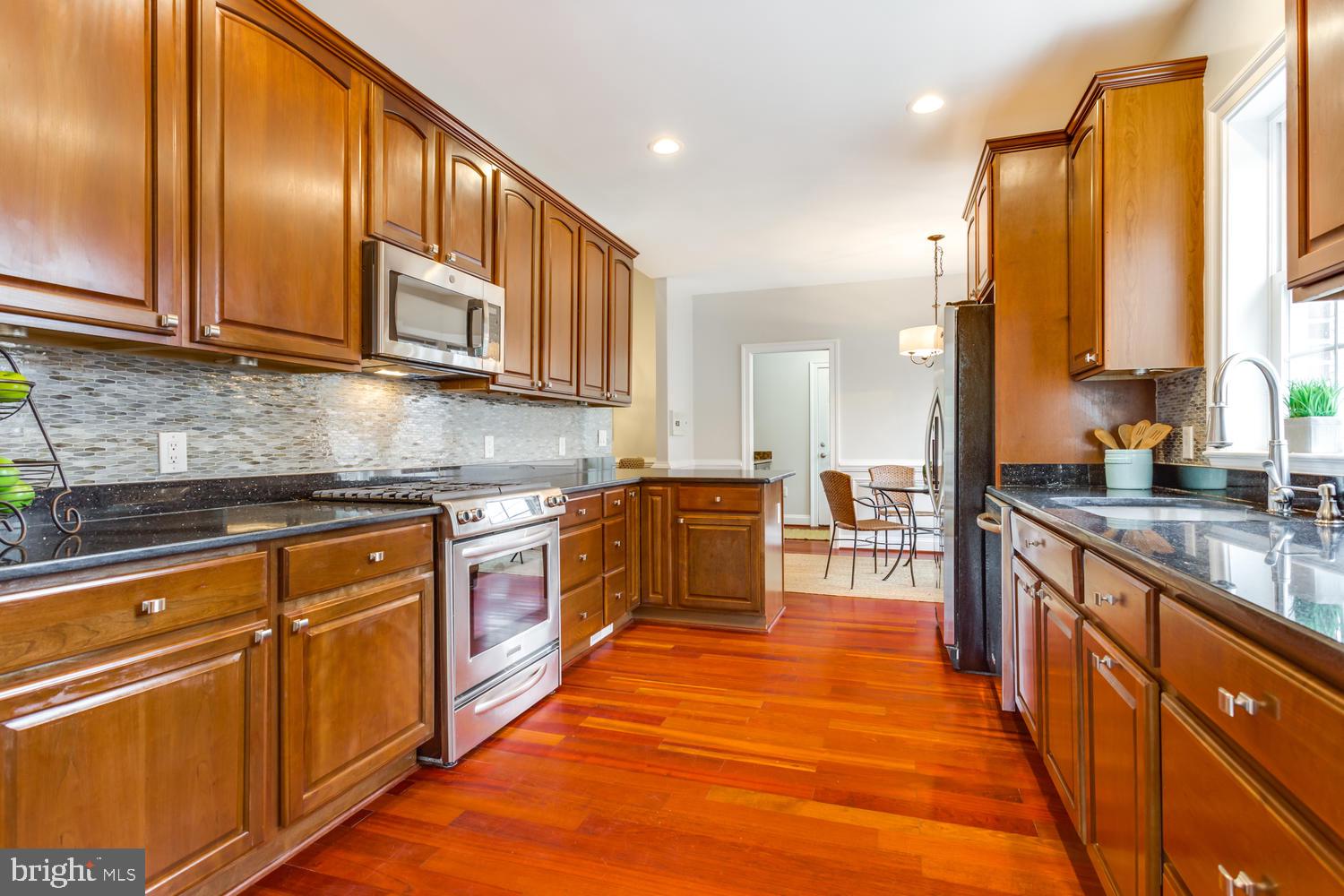 8012 Bainbridge Road Alexandria, VA 22308 - Photo 7 of 45 Kitchen