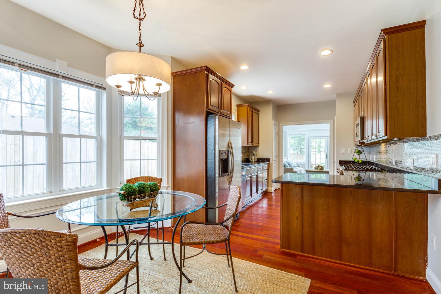 8012 Bainbridge Road Alexandria, VA 22308 - Photo 10 of 45 Gallery Image 10
