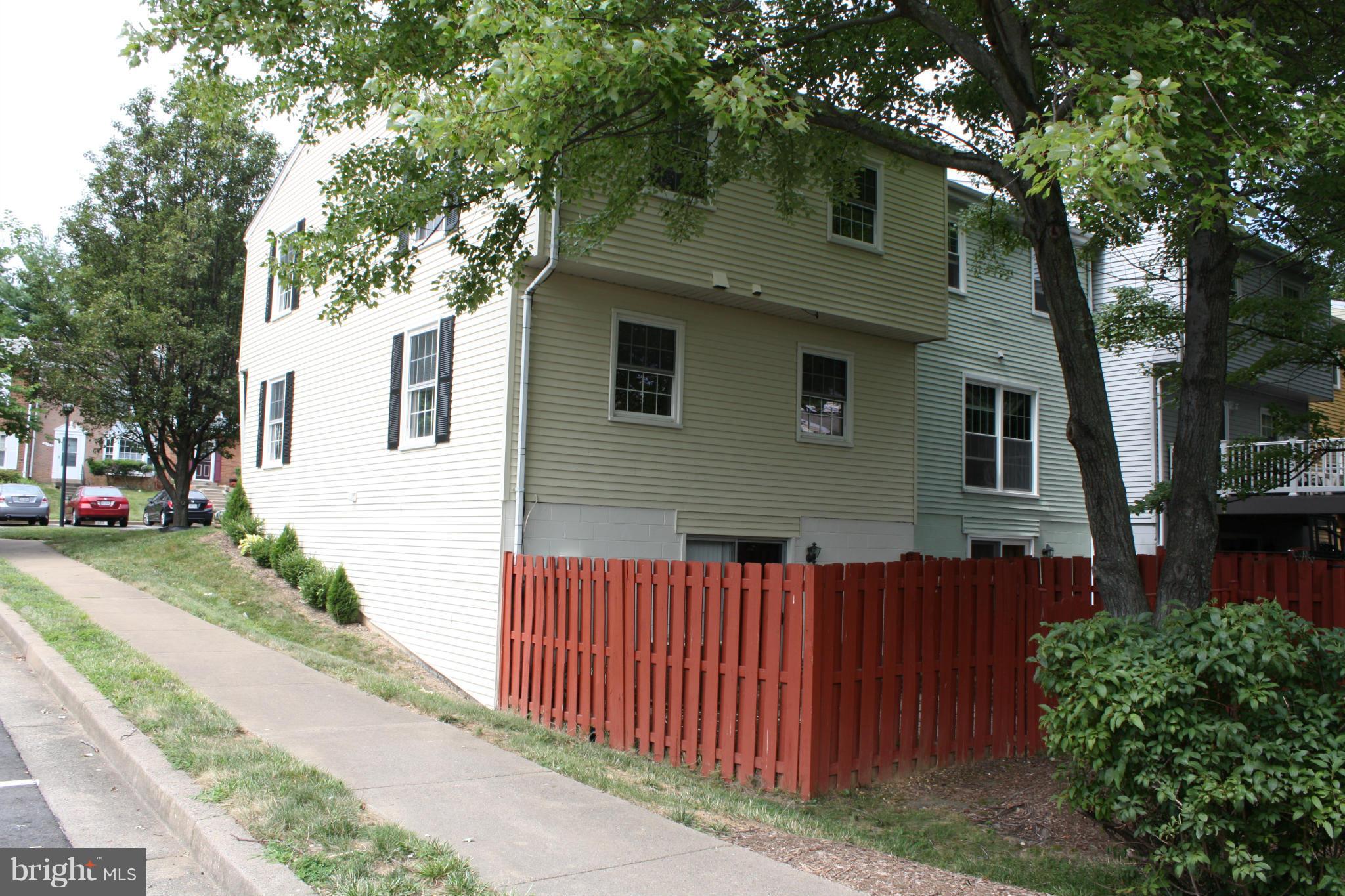 6454 Rockshire Street Alexandria, VA 22315 - Photo 3 of 30 Exterior (General)