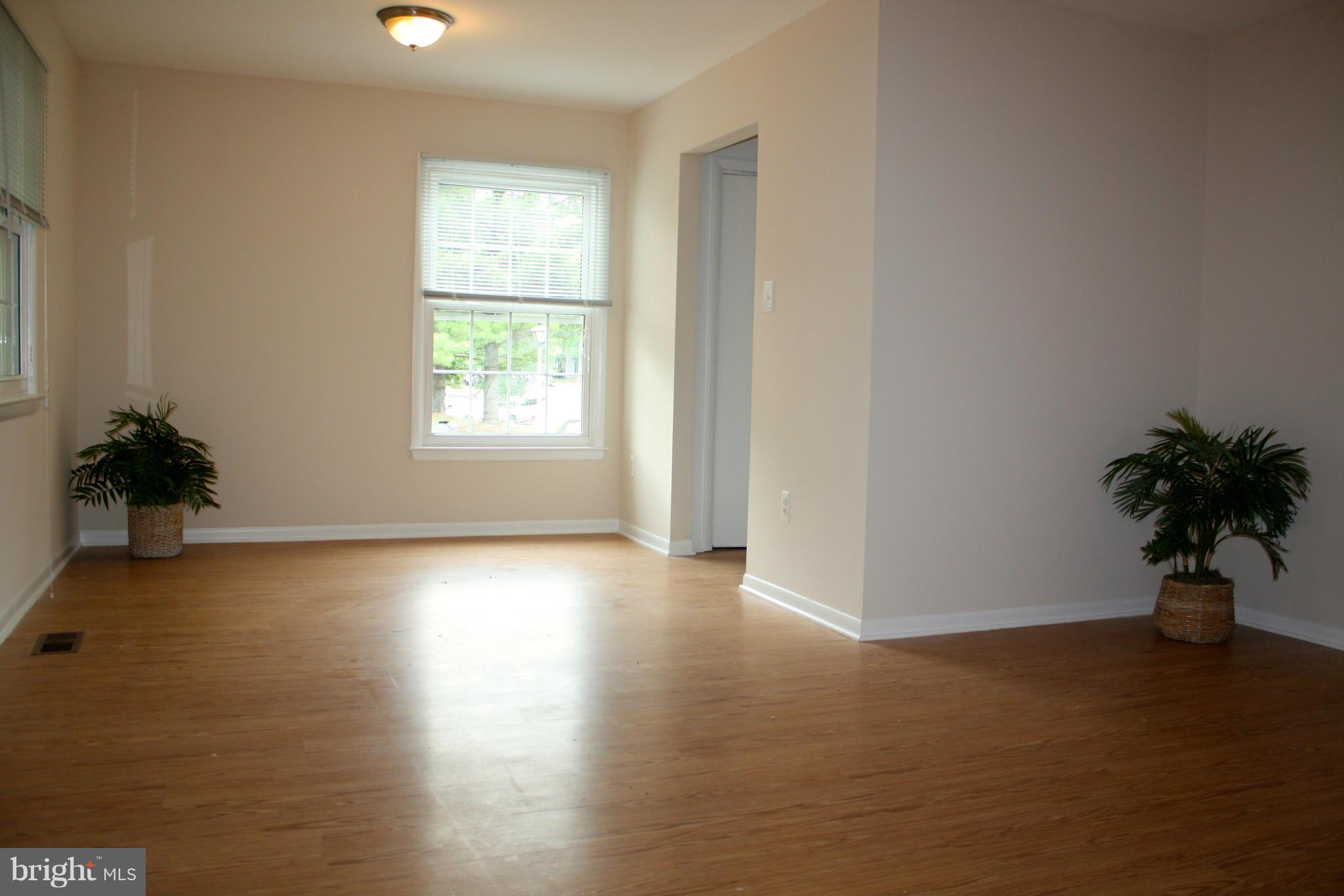 6454 Rockshire Street Alexandria, VA 22315 - Photo 7 of 30 Family Room