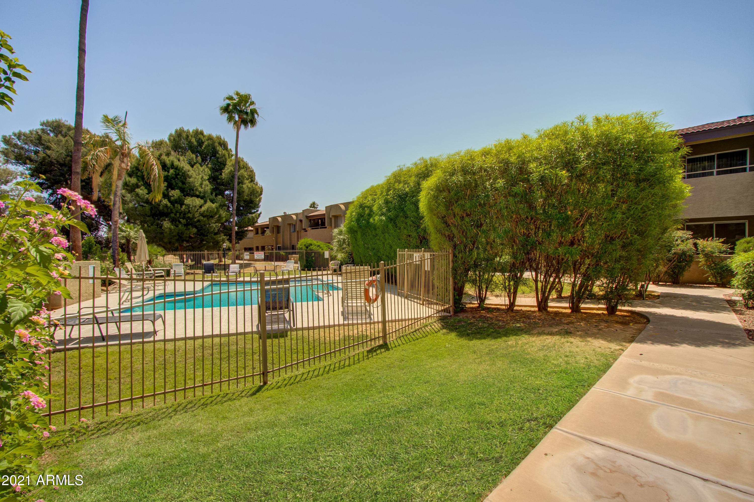4050 East Cactus Road, Unit 202 Phoenix, AZ 85032 - Photo 14 of 15 014_Community Features