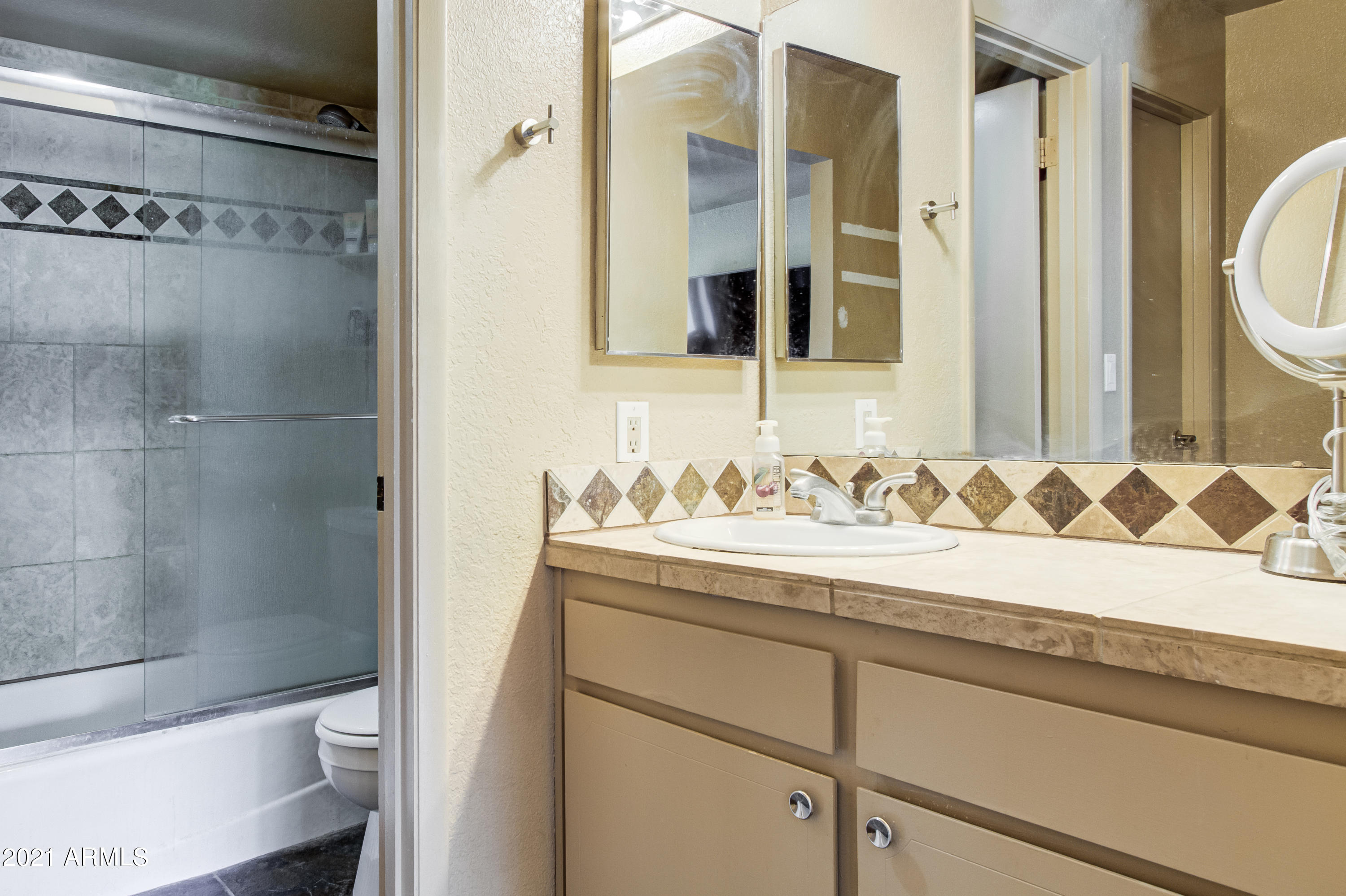 4050 East Cactus Road, Unit 202 Phoenix, AZ 85032 - Photo 9 of 15 009_Master Bathroom