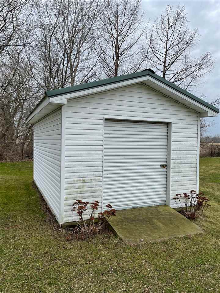 9025 Beecher Road Flushing, MI 48433 - Photo 30 of 31