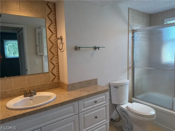 $1,400 | 7400 College Parkway, Unit 1D, Fort Myers, FL 33907