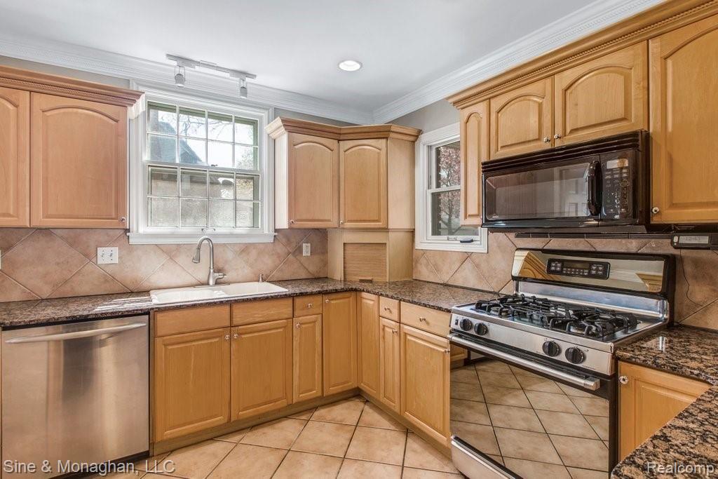 267 McMillan Road Grosse Pointe, MI 48236 - Photo 9 of 46 6D9A0178.jpg-SMALL