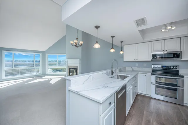 $638,500 | 242 Little Oak Island Drive, Folly Beach, SC 29439