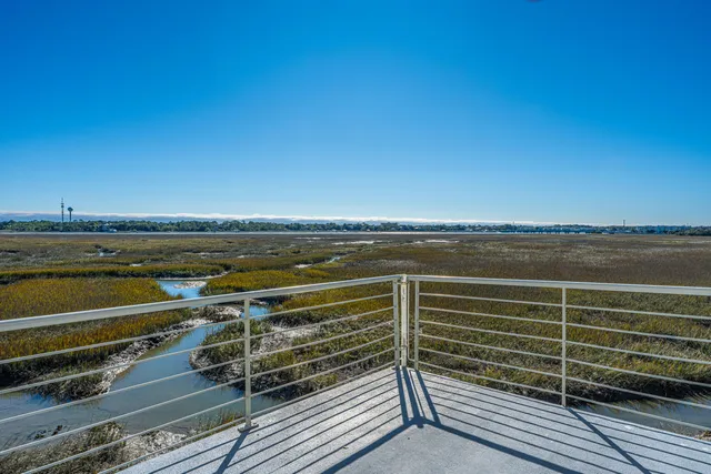 $638,500 | 242 Little Oak Island Drive, Folly Beach, SC 29439