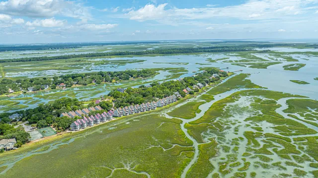 $638,500 | 242 Little Oak Island Drive, Folly Beach, SC 29439