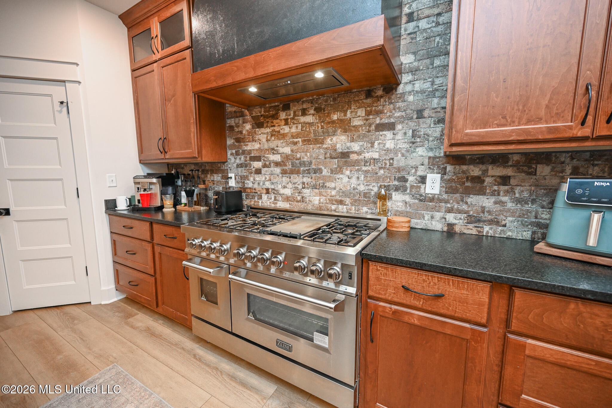 190 Vinson Road Hernando, MS 38632 - Photo 15 of 62 commercial 48" gas range