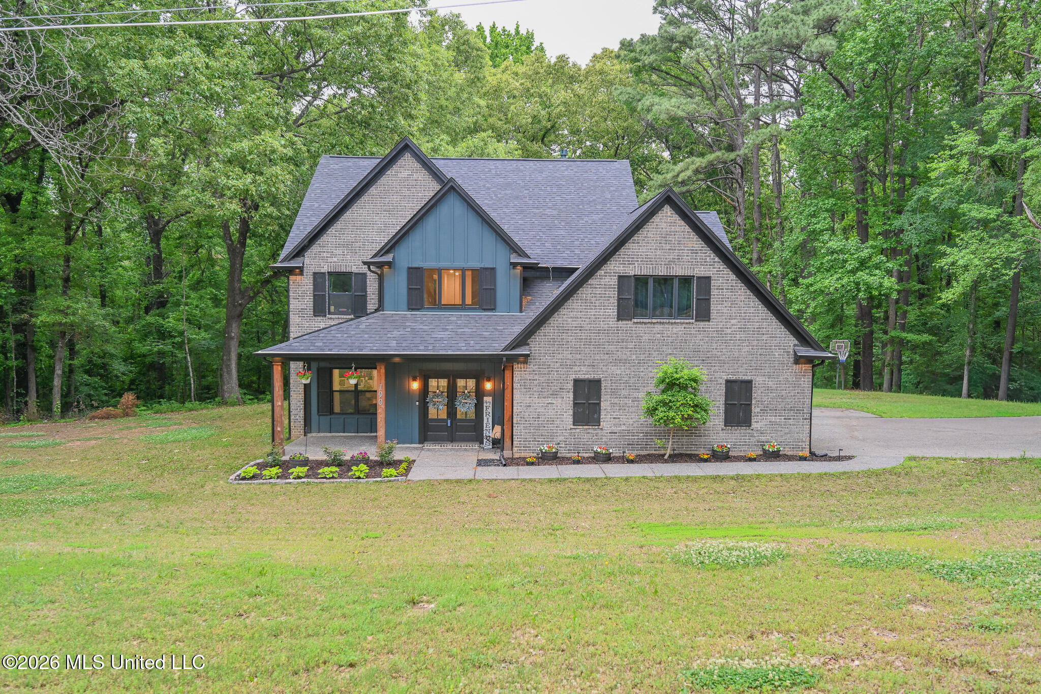 190 Vinson Road Hernando, MS 38632 - Photo 2 of 62 190 Vinson