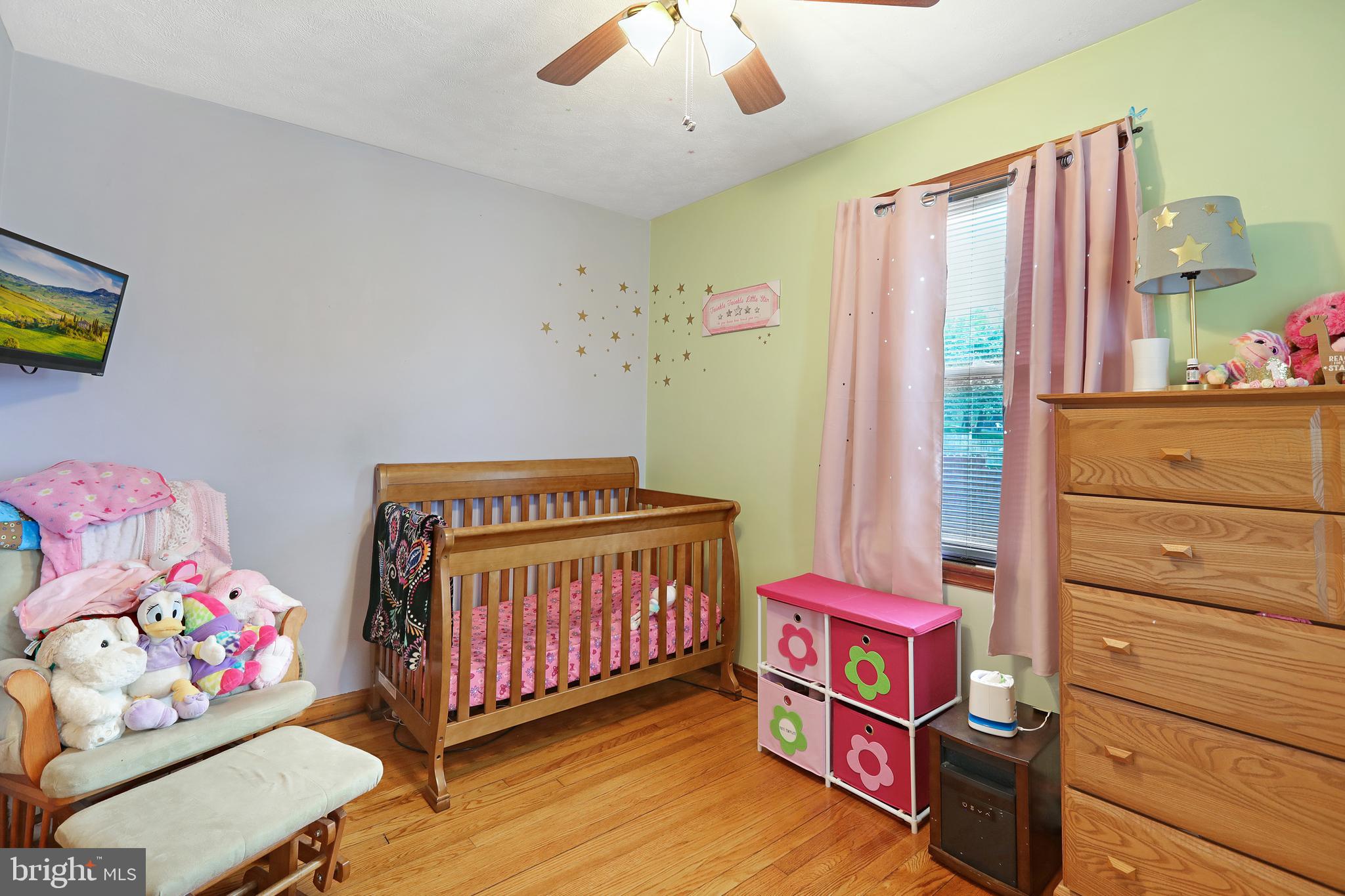 11918 Messick Road Southeast Cumberland, MD 21502 - Photo 10 of 27 Bedroom