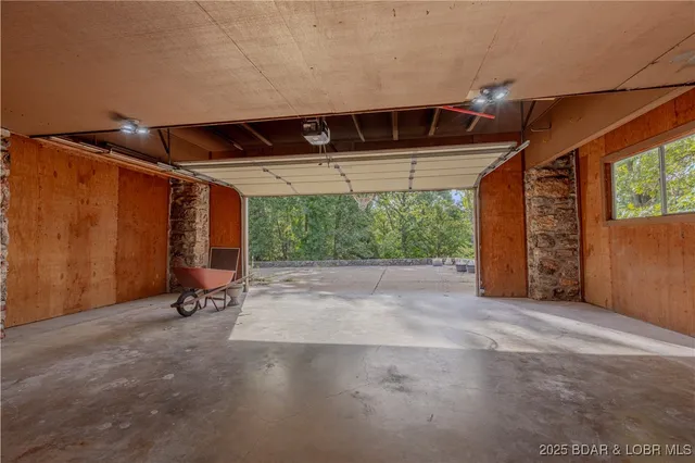 $299,900 | 71 Sesame Street, Camdenton, MO 65020