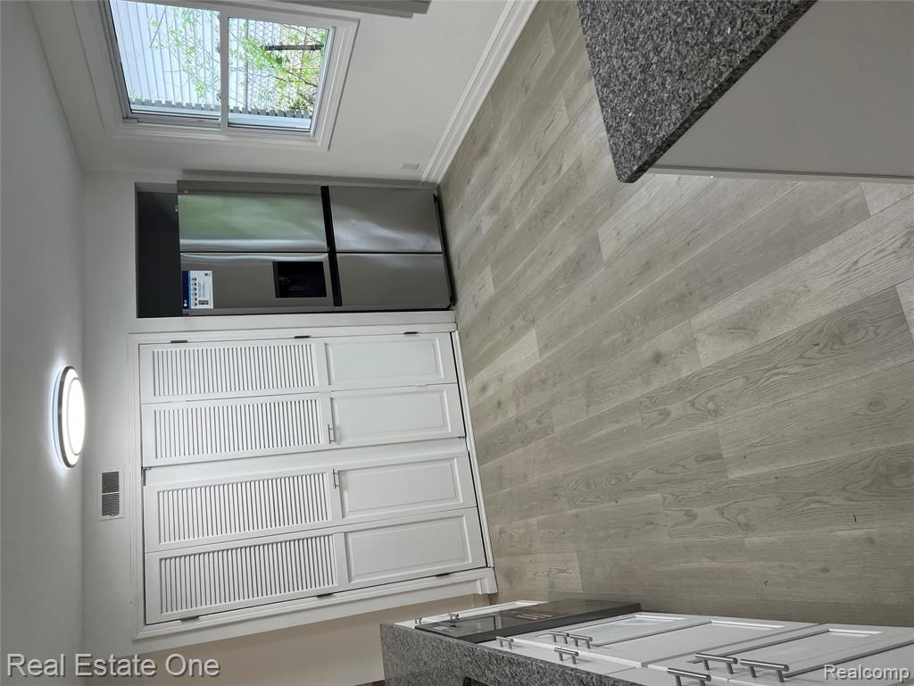 22767 Middlebelt Road Farmington Hills, MI 48336 - Photo 7 of 16