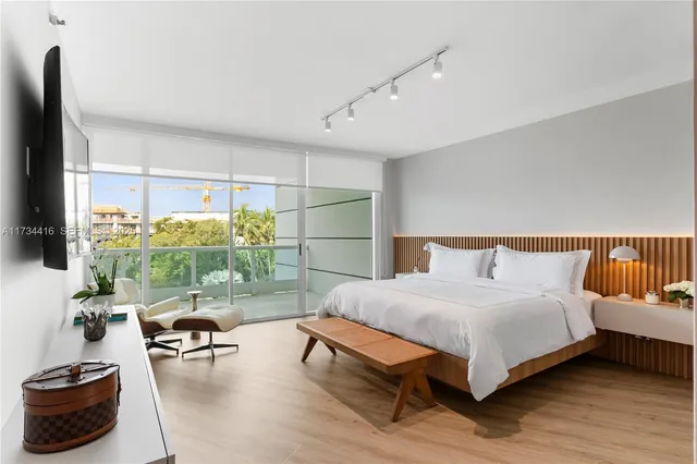 $1,799,000 | 2127 Brickell Avenue, Unit 705, Miami, FL 33129