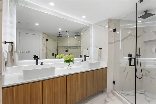 $1,799,000 | 2127 Brickell Avenue, Unit 705, Miami, FL 33129