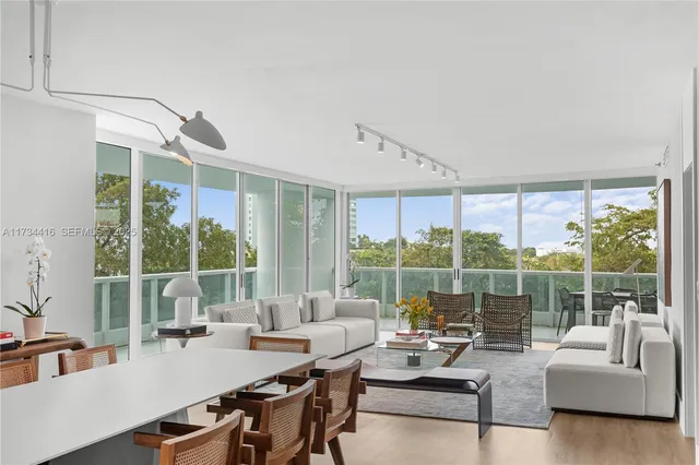 $1,799,000 | 2127 Brickell Avenue, Unit 705, Miami, FL 33129