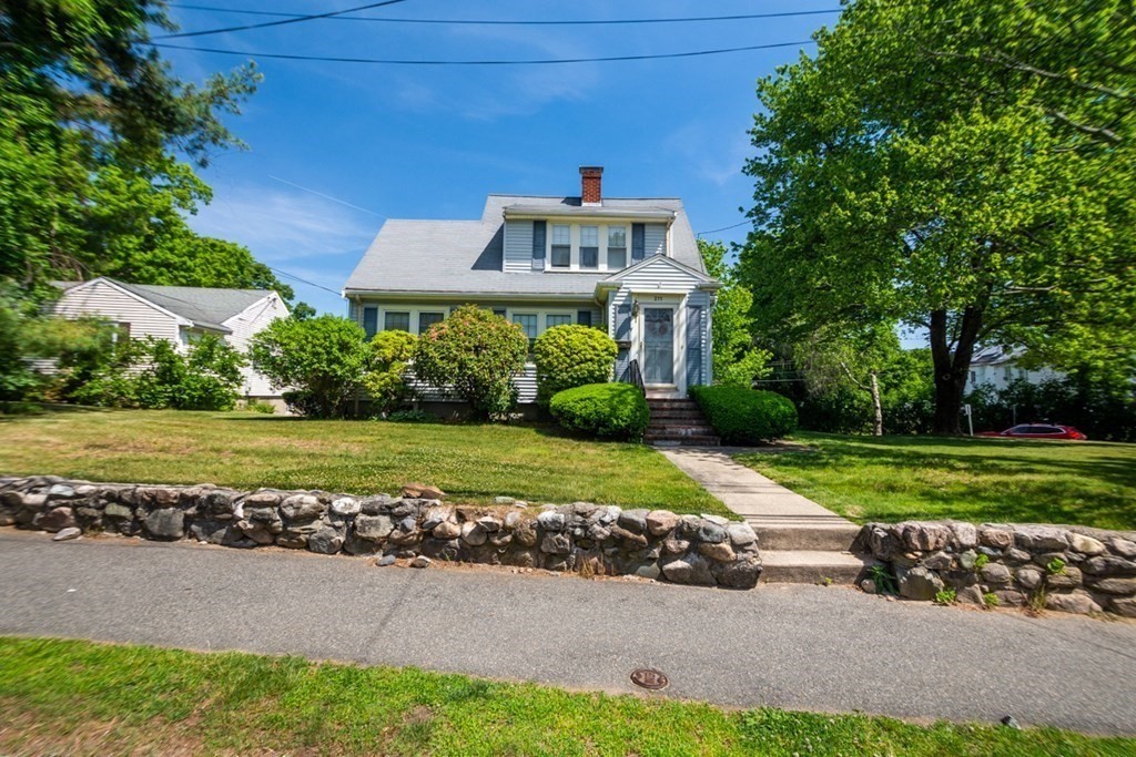 211 Broad Meadow Road Needham, MA 02492 - Photo 3 of 12