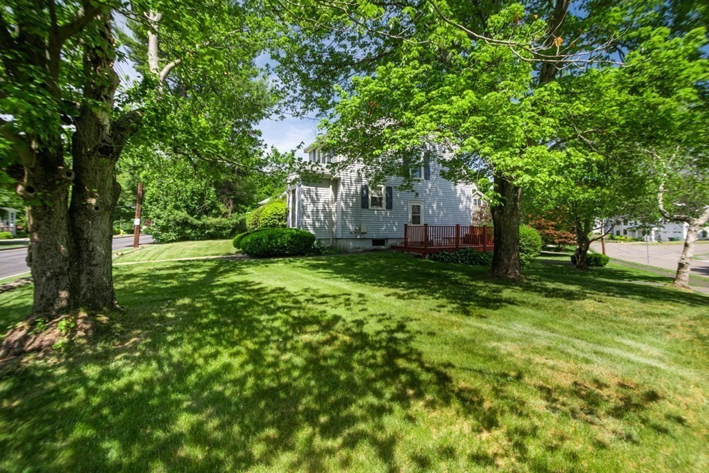 211 Broad Meadow Road Needham, MA 02492 - Photo 5 of 12