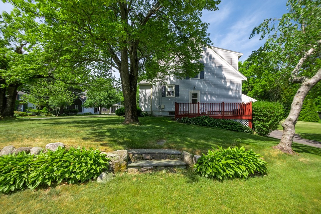 211 Broad Meadow Road Needham, MA 02492 - Photo 7 of 12