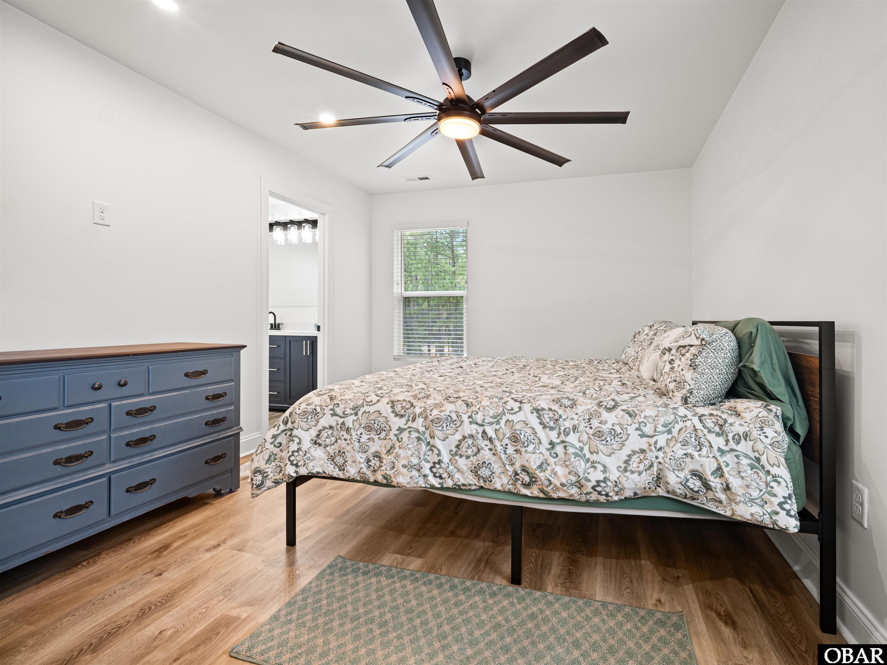 2337 False Cape Road Corolla, NC 27927 - Photo 15 of 31 Ensuite Bedroom